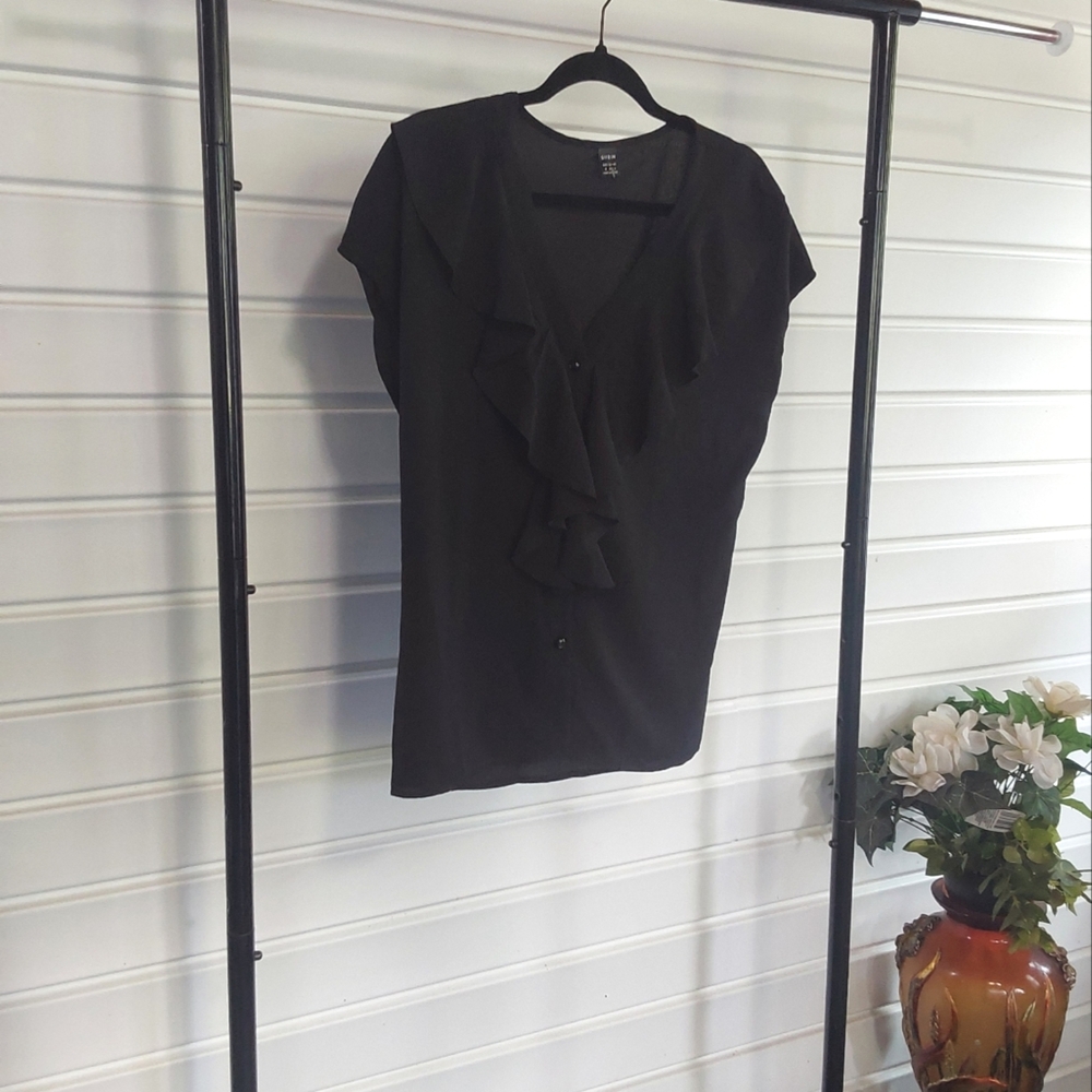 SHEIN Black Ruffled Sleeveless blouse Size 6